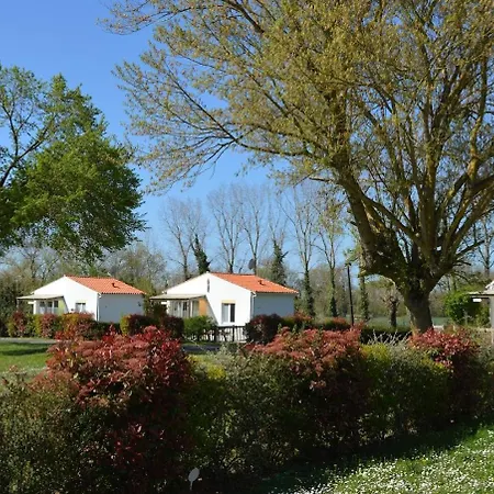 Au Bord Du - Les Jardins De - Parc Jeux Tennis Nature - Ideal Famille Vandré